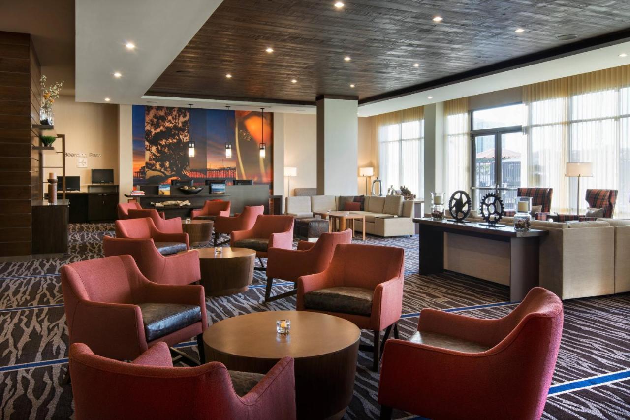 Courtyard By Marriott Irvine Spectrum Екстер'єр фото