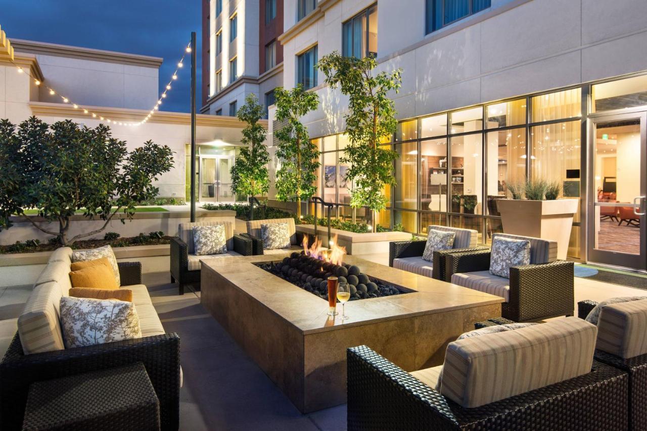 Courtyard By Marriott Irvine Spectrum Екстер'єр фото