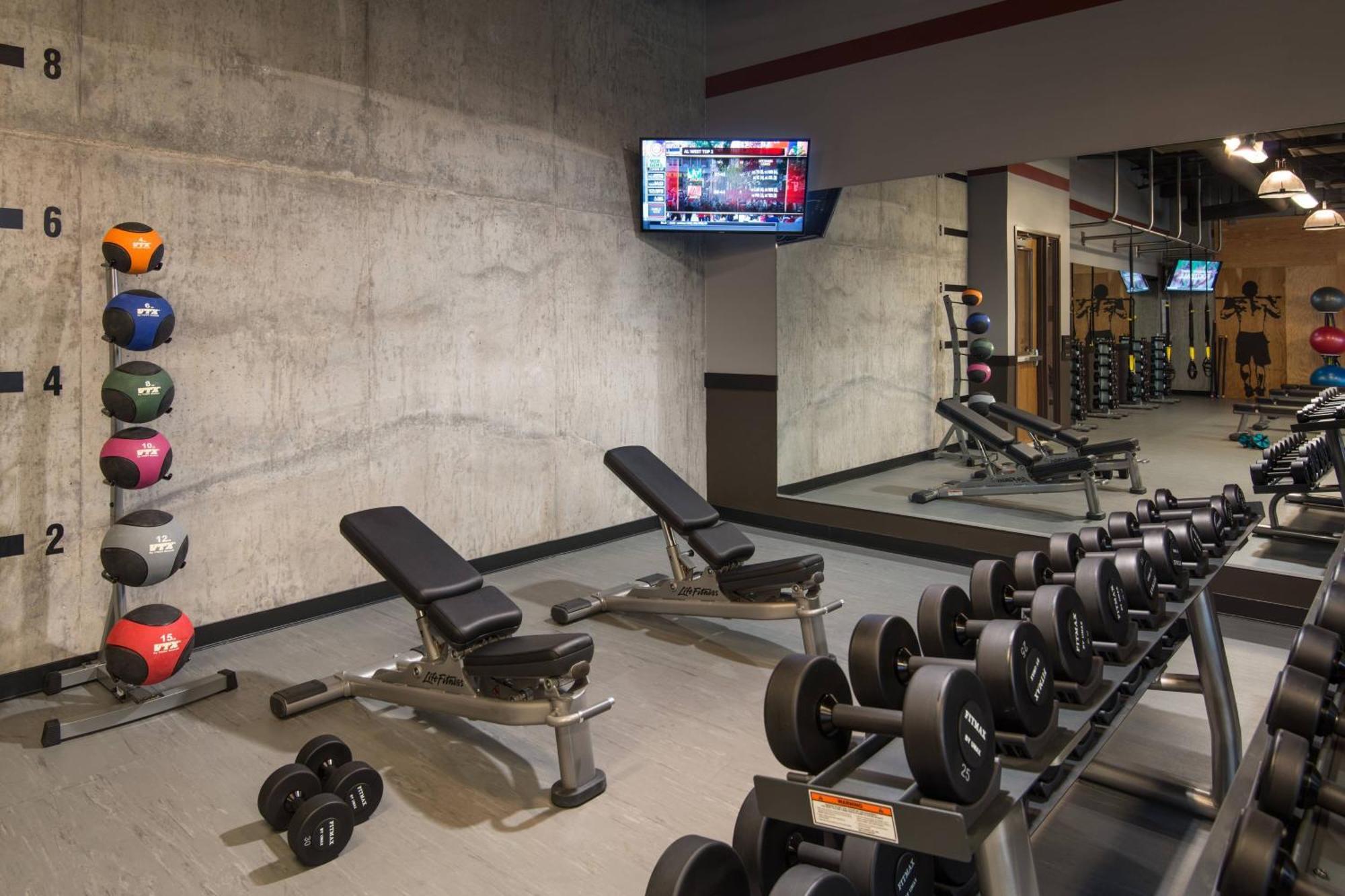 Courtyard By Marriott Irvine Spectrum Екстер'єр фото